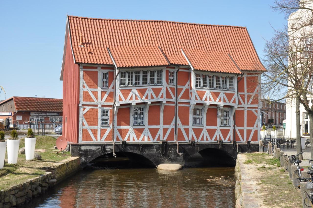 Emilias Hues, Reethaus In Der Bucht Von Wismar Zierow Kültér fotó
